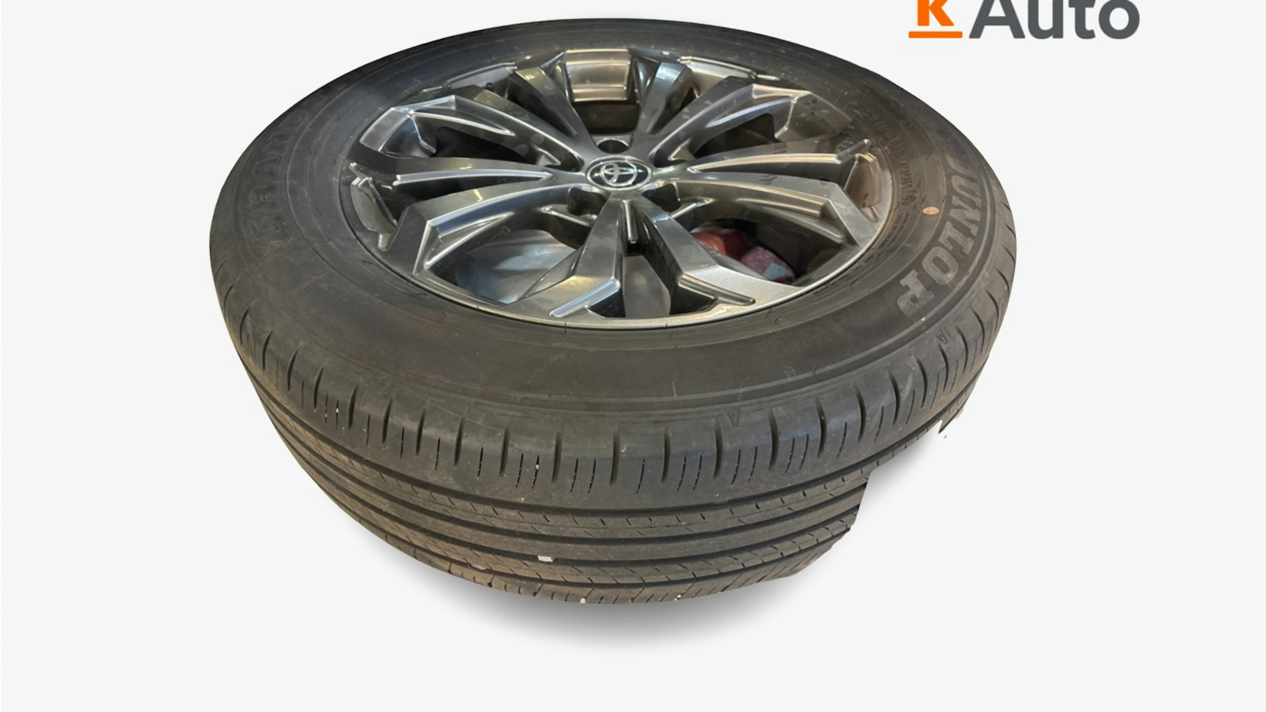 valkoinen Toyota RAV4 2023 kuva 4.