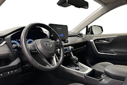 vihreä Toyota RAV4 2023 kuva 7.