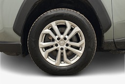 vihreä Toyota RAV4 2023 kuva 11.