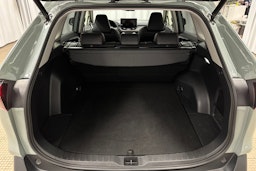 vihreä Toyota RAV4 2023 kuva 14.