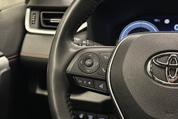 vihreä Toyota RAV4 2023 kuva 19.