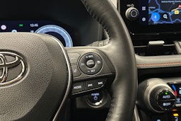 vihreä Toyota RAV4 2023 kuva 20.