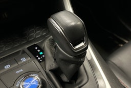 vihreä Toyota RAV4 2023 kuva 28.