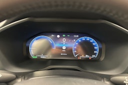 punainen Toyota RAV4 2023 kuva 14.