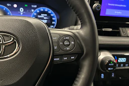 harmaa Toyota RAV4 2023 kuva 20.