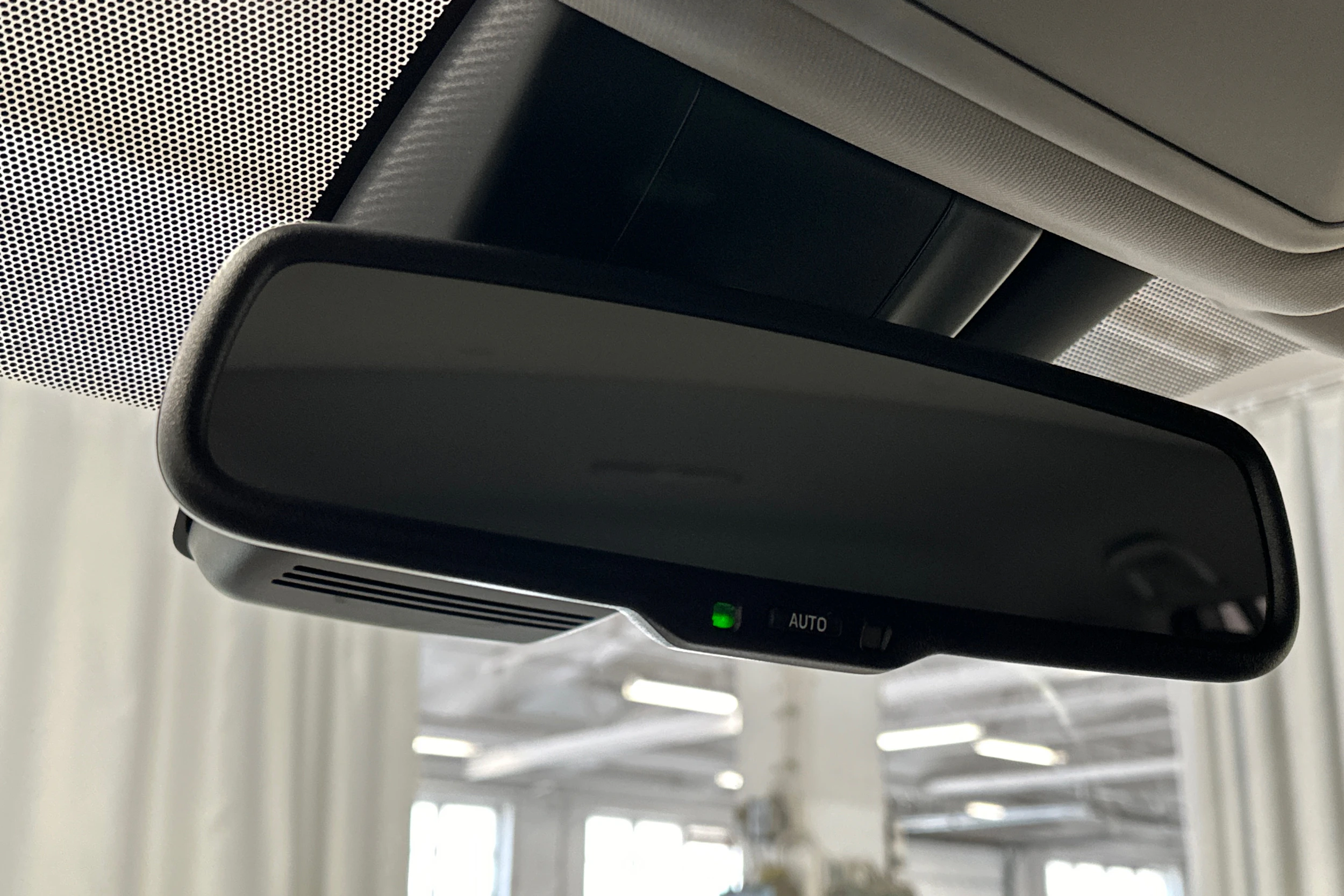 harmaa Toyota RAV4 2023 kuva 27.