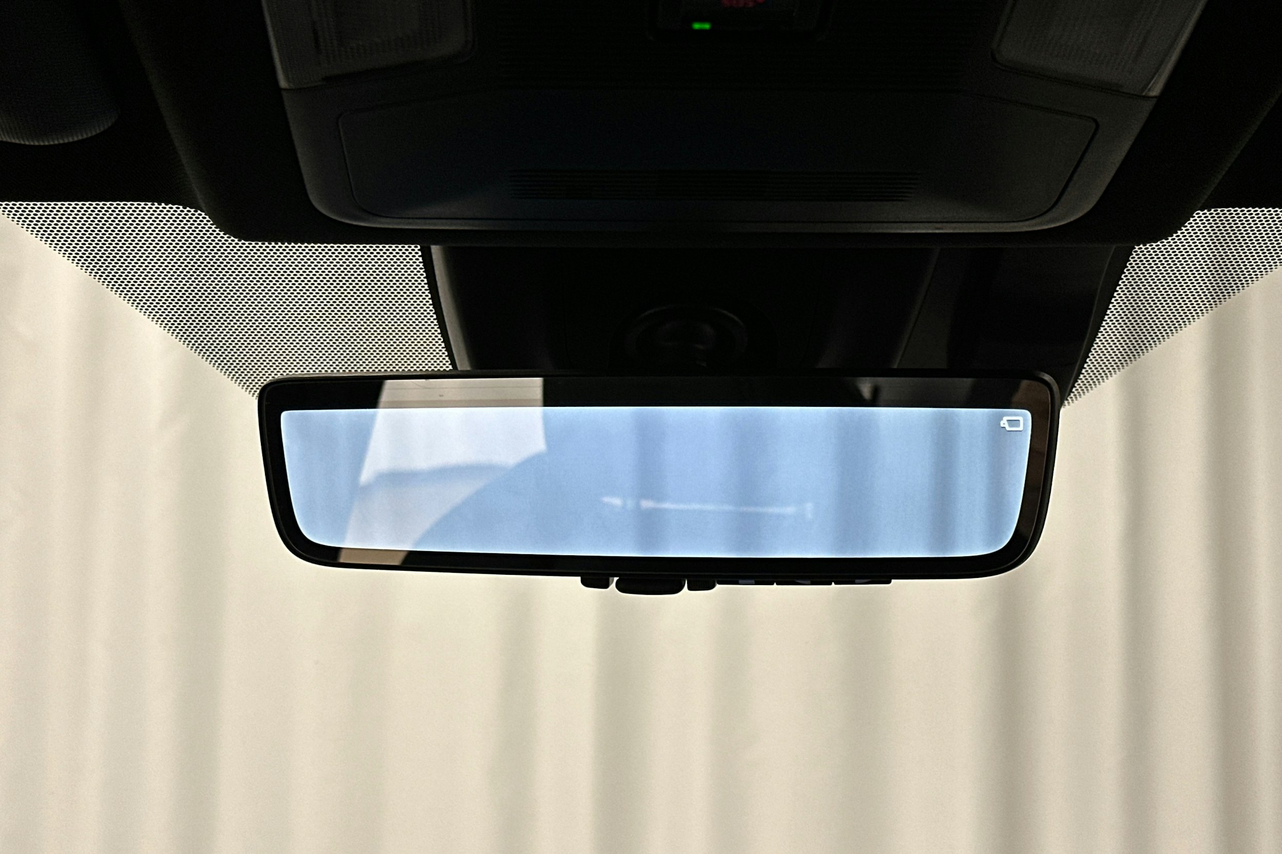 hopea Toyota RAV4 2023 kuva 22.