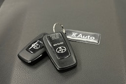 hopea Toyota RAV4 2023 kuva 32.