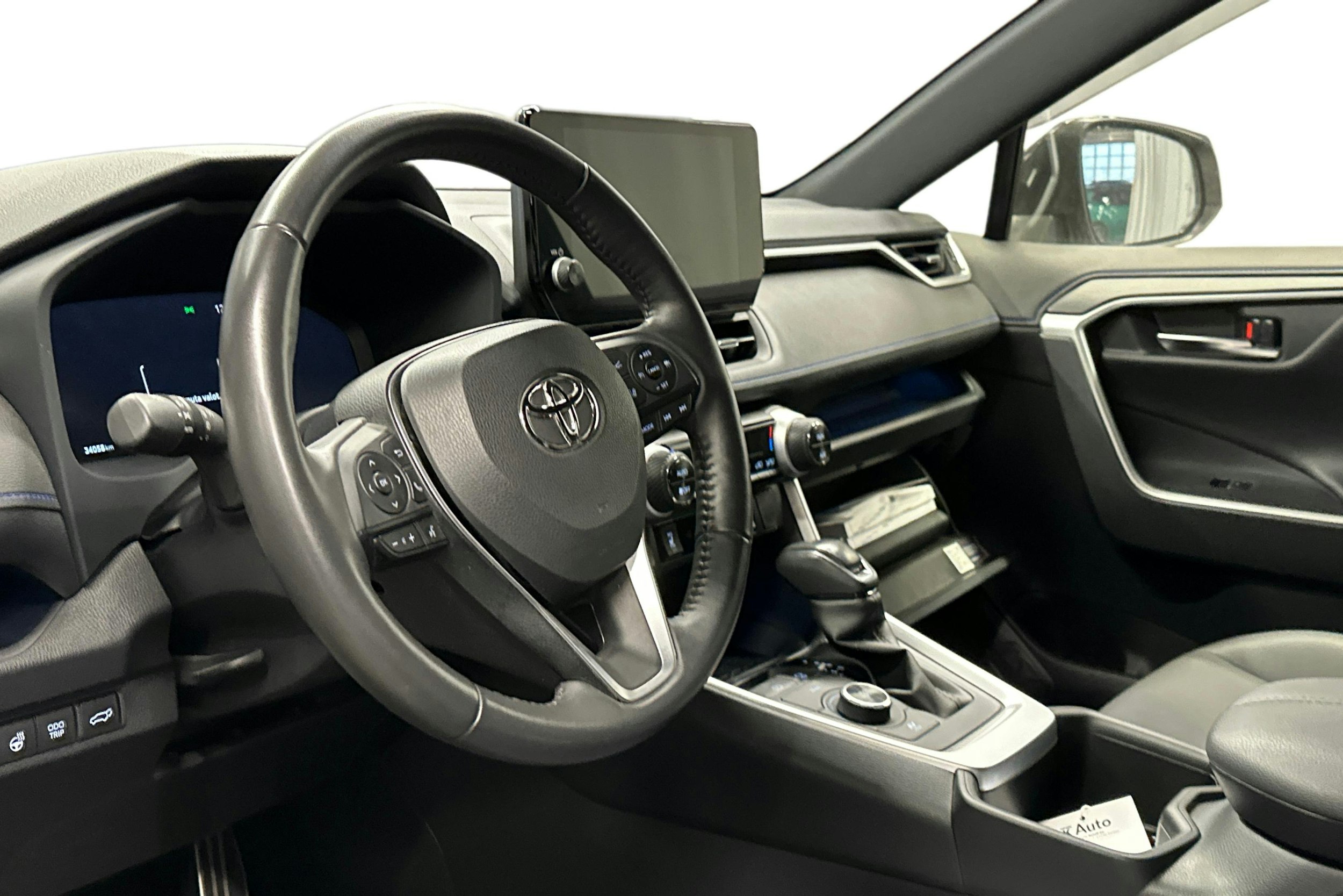 harmaa Toyota RAV4 2023 kuva 3.