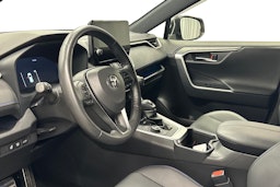 harmaa Toyota RAV4 2023 kuva 6.
