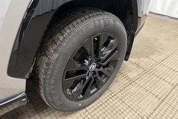 harmaa Toyota RAV4 2023 kuva 10.