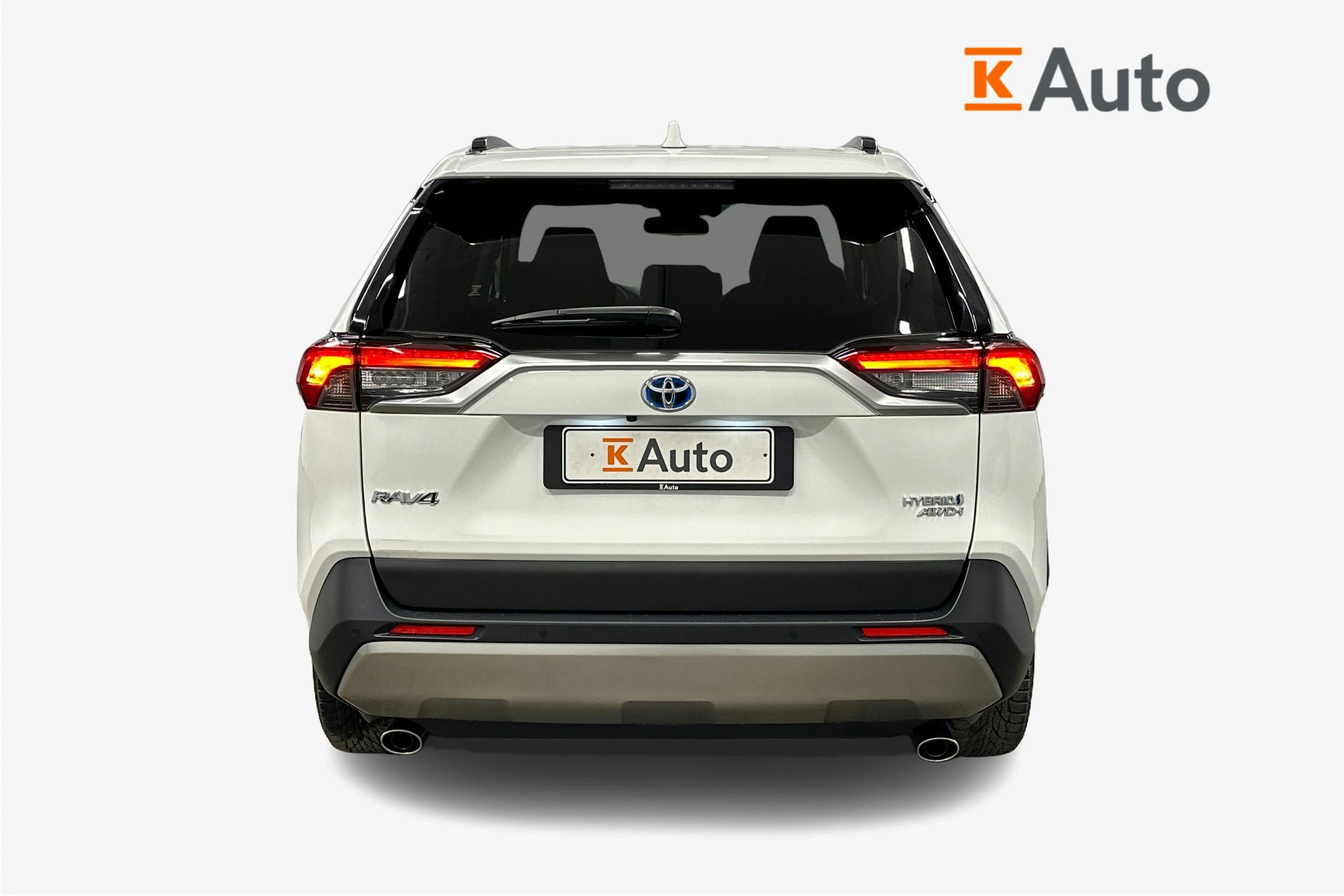 valkoinen Toyota RAV4 2023 kuva 3.