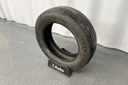 valkoinen Toyota RAV4 2023 kuva 13.