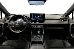 harmaa Toyota RAV4 2023 kuva 9.