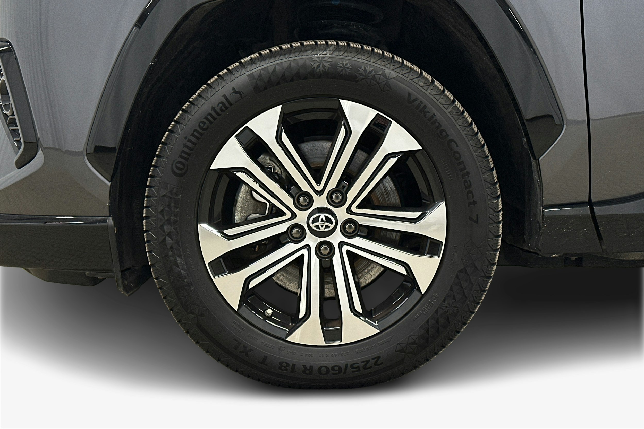 harmaa Toyota RAV4 2023 kuva 11.