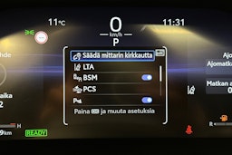 harmaa Toyota RAV4 2023 kuva 24.