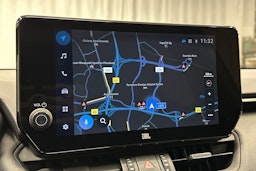 harmaa Toyota RAV4 2023 kuva 26.