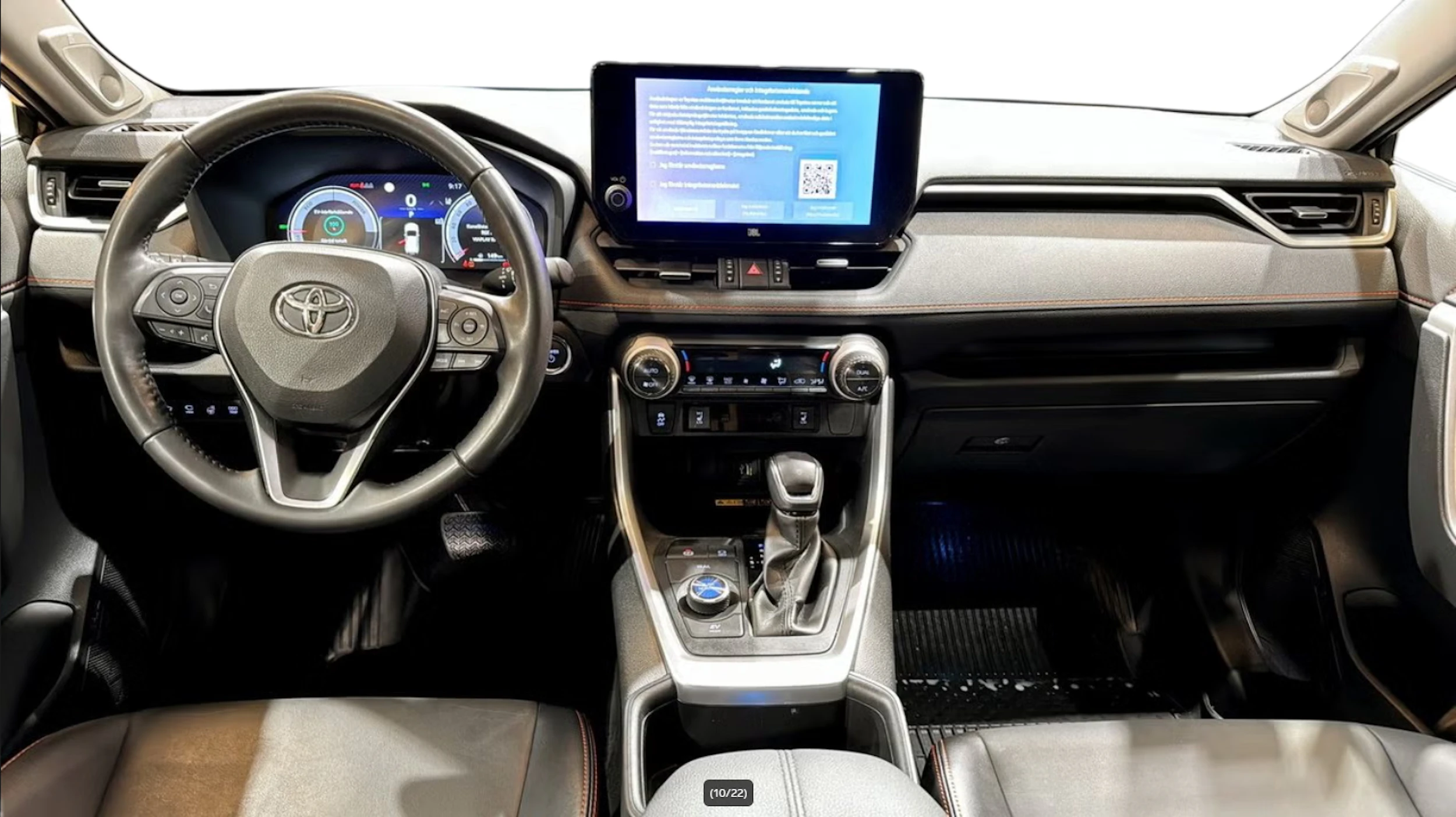 musta Toyota RAV4 2023 kuva 3.