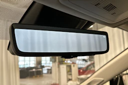 musta Toyota RAV4 2023 kuva 30.