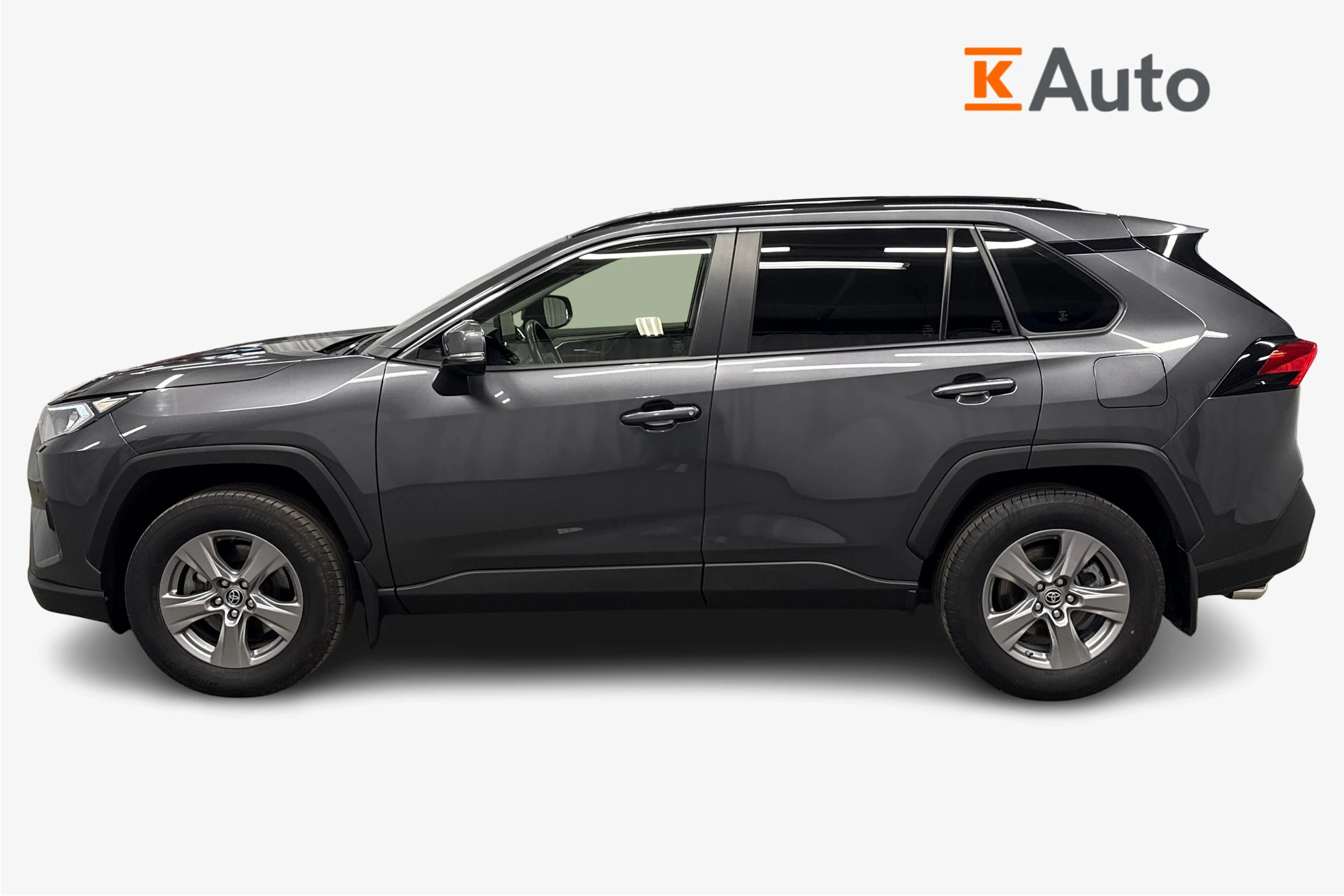harmaa Toyota RAV4 2024 kuva 7.