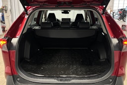 punainen Toyota RAV4 2024 kuva 11.