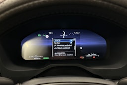 punainen Toyota RAV4 2024 kuva 22.