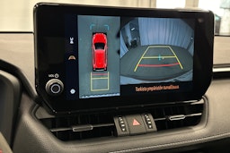 punainen Toyota RAV4 2024 kuva 25.