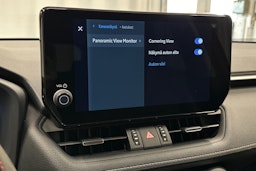 punainen Toyota RAV4 2024 kuva 26.