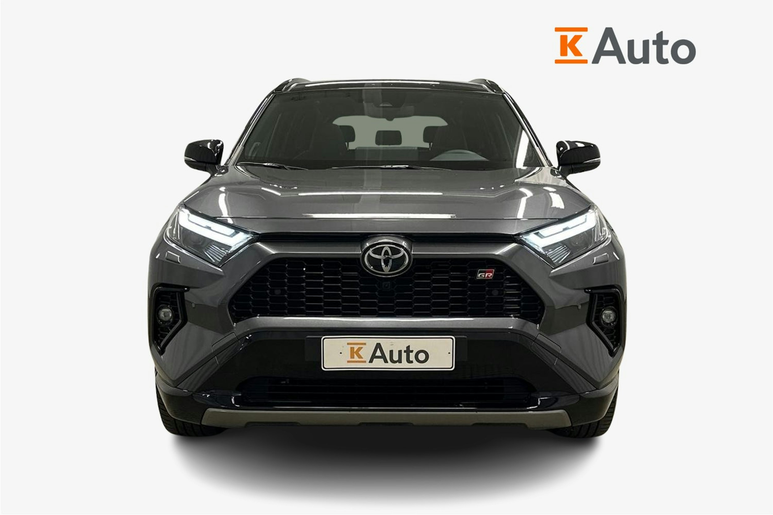 harmaa Toyota RAV4 2024 kuva 5.
