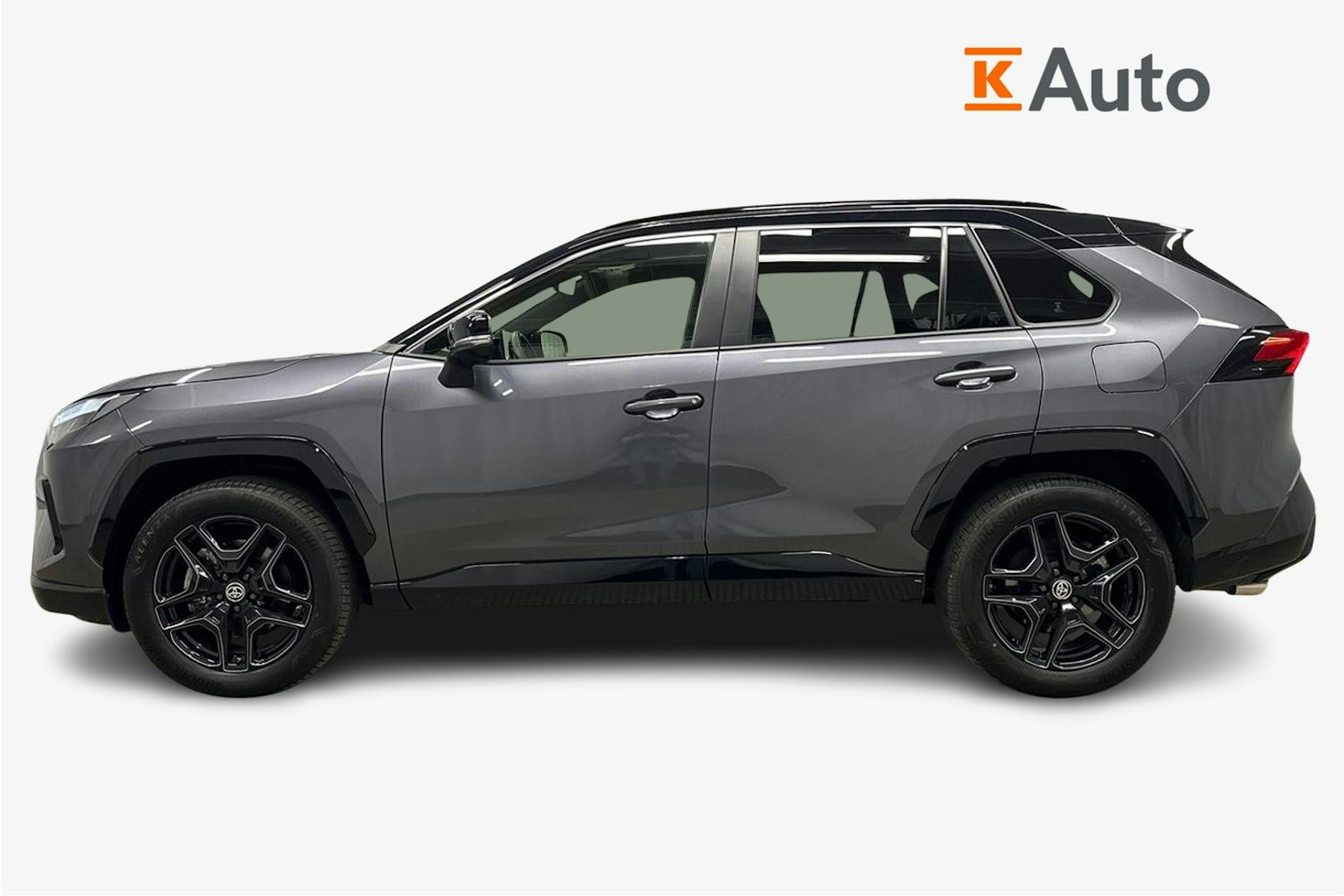 harmaa Toyota RAV4 2024 kuva 6.