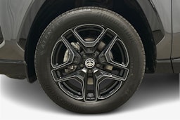 harmaa Toyota RAV4 2024 kuva 11.