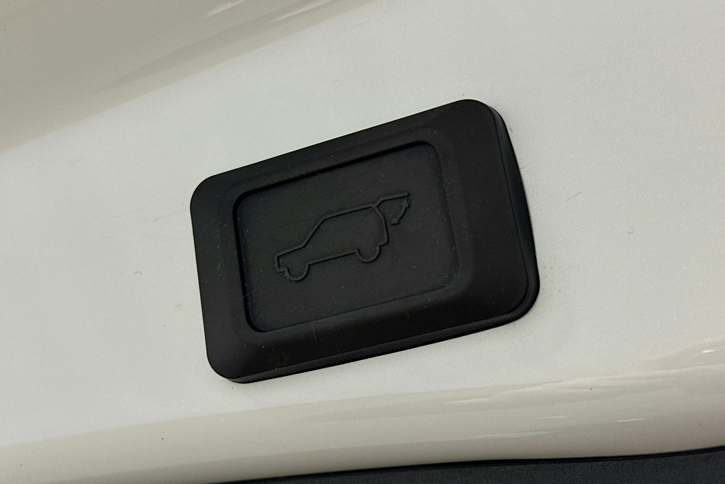 valkoinen Toyota RAV4 2024 kuva 15.