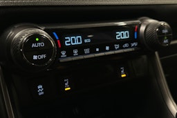 valkoinen Toyota RAV4 2024 kuva 29.