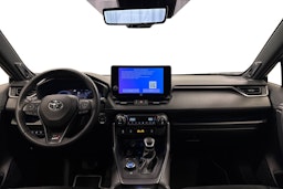 musta Toyota RAV4 2024 kuva 9.