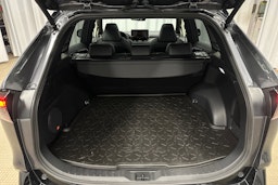 harmaa Toyota RAV4 2024 kuva 14.