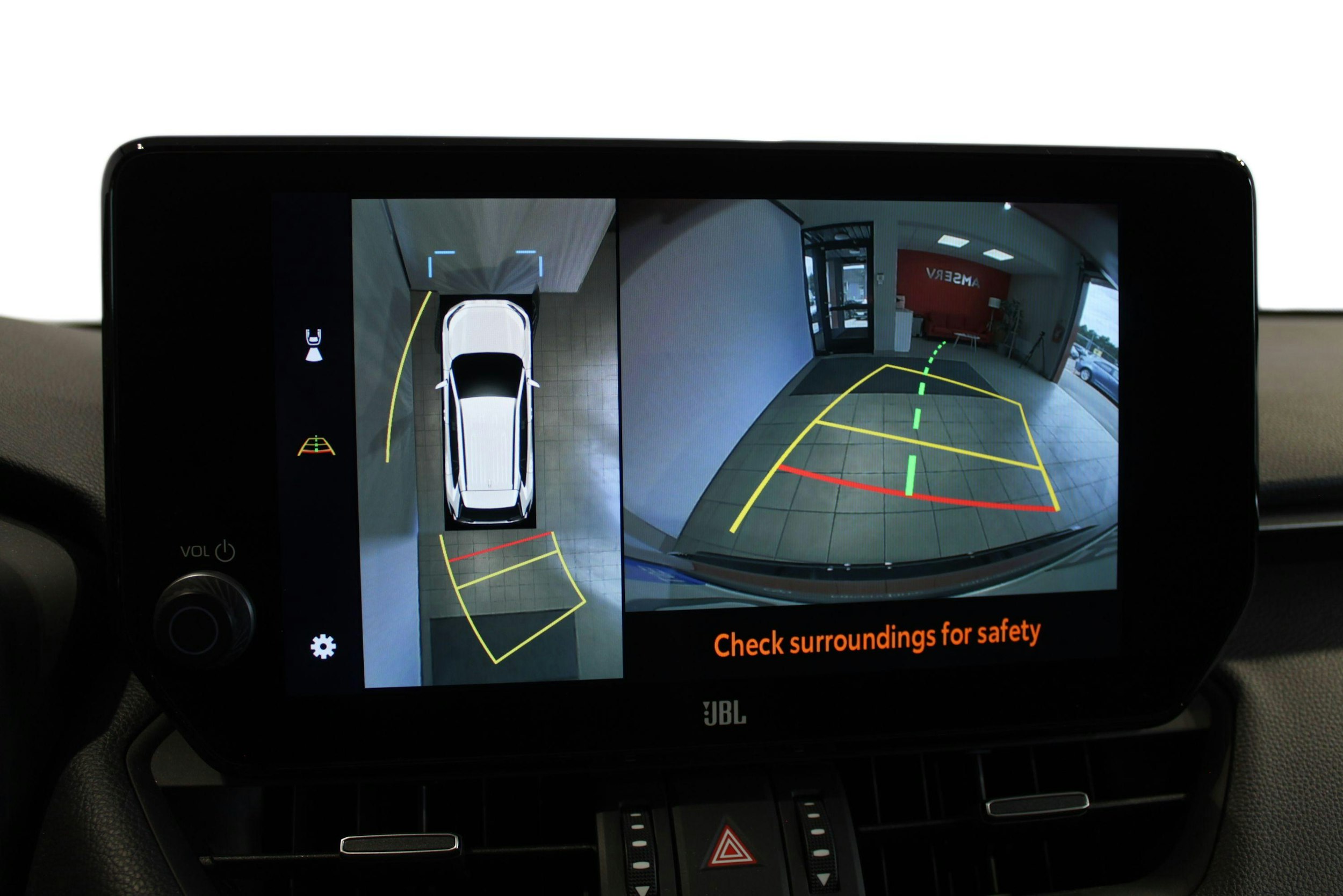 punainen Toyota RAV4 2024 kuva 9.