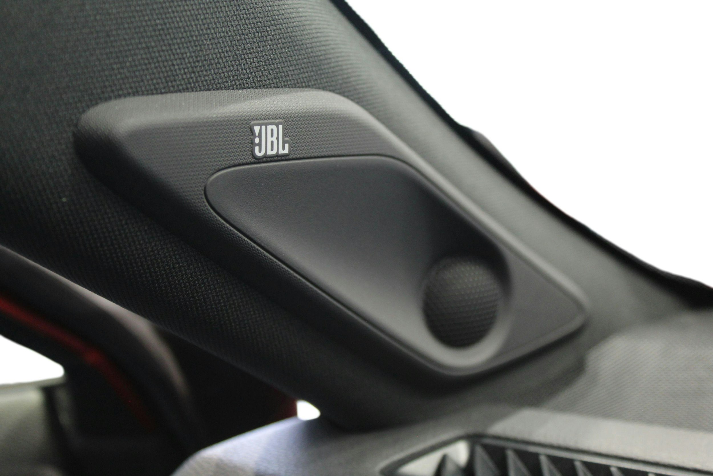 punainen Toyota RAV4 2024 kuva 10.