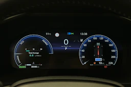 punainen Toyota RAV4 2024 kuva 18.