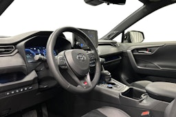 sininen Toyota RAV4 2024 kuva 7.