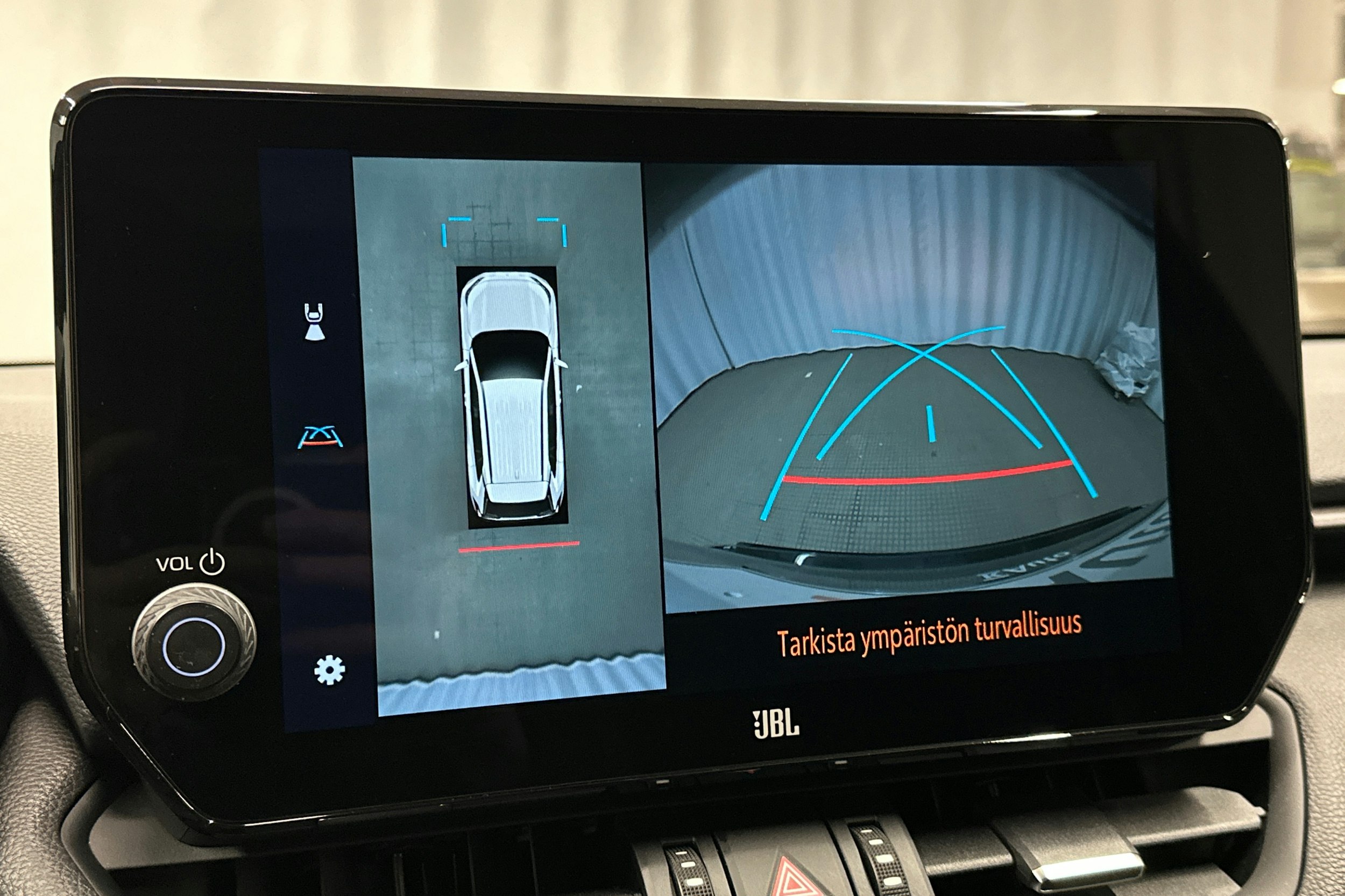 sininen Toyota RAV4 2024 kuva 27.