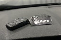 sininen Toyota RAV4 2024 kuva 33.