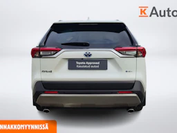 valkoinen Toyota RAV4 2025 kuva 5.