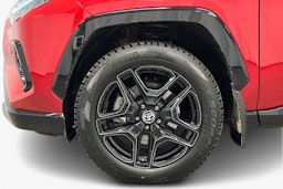 punainen Toyota RAV4 2025 kuva 11.