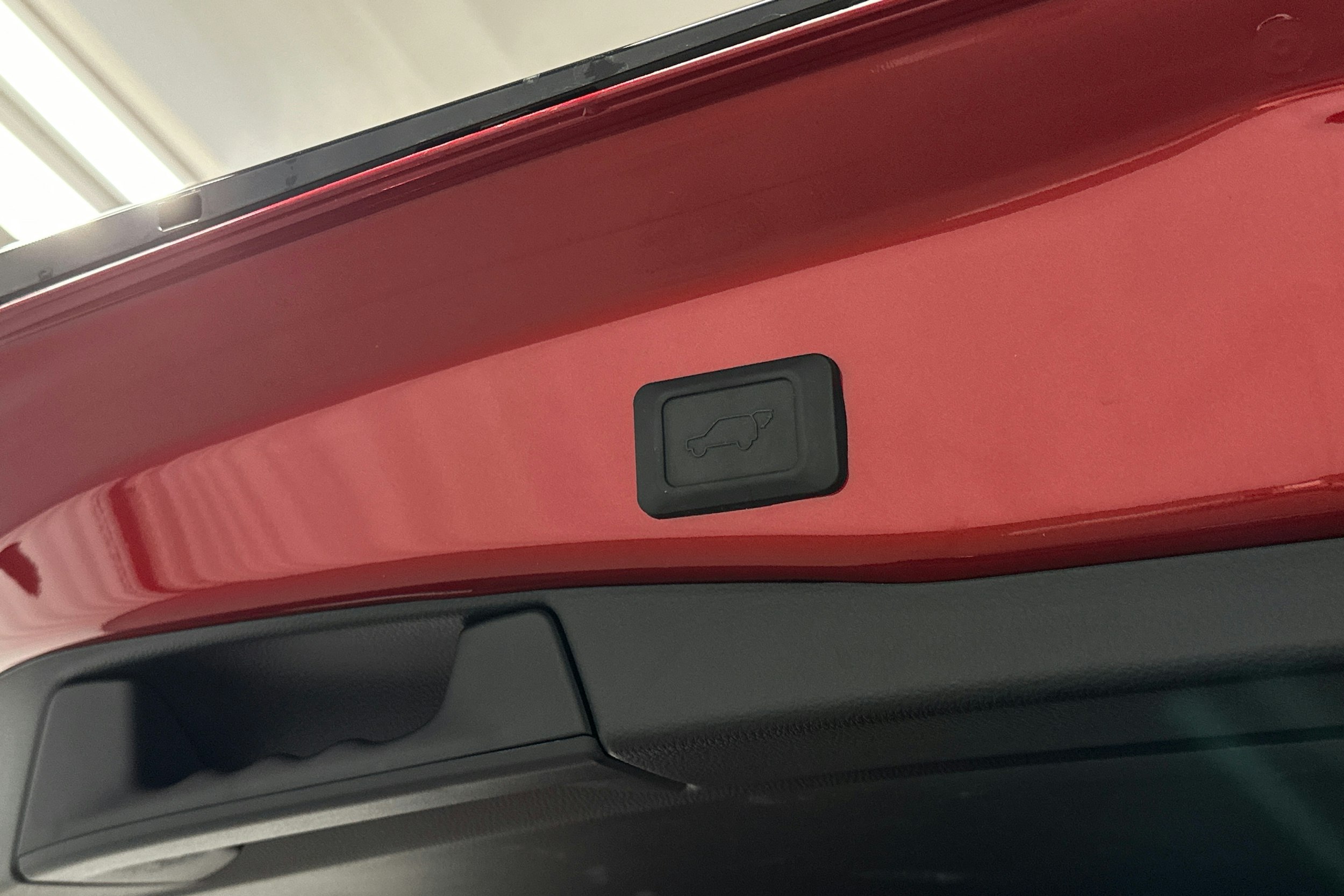 punainen Toyota RAV4 2025 kuva 15.