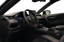 musta Toyota RAV4 2025 kuva 7.