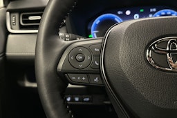 musta Toyota RAV4 2025 kuva 14.