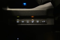 musta Toyota RAV4 2025 kuva 16.