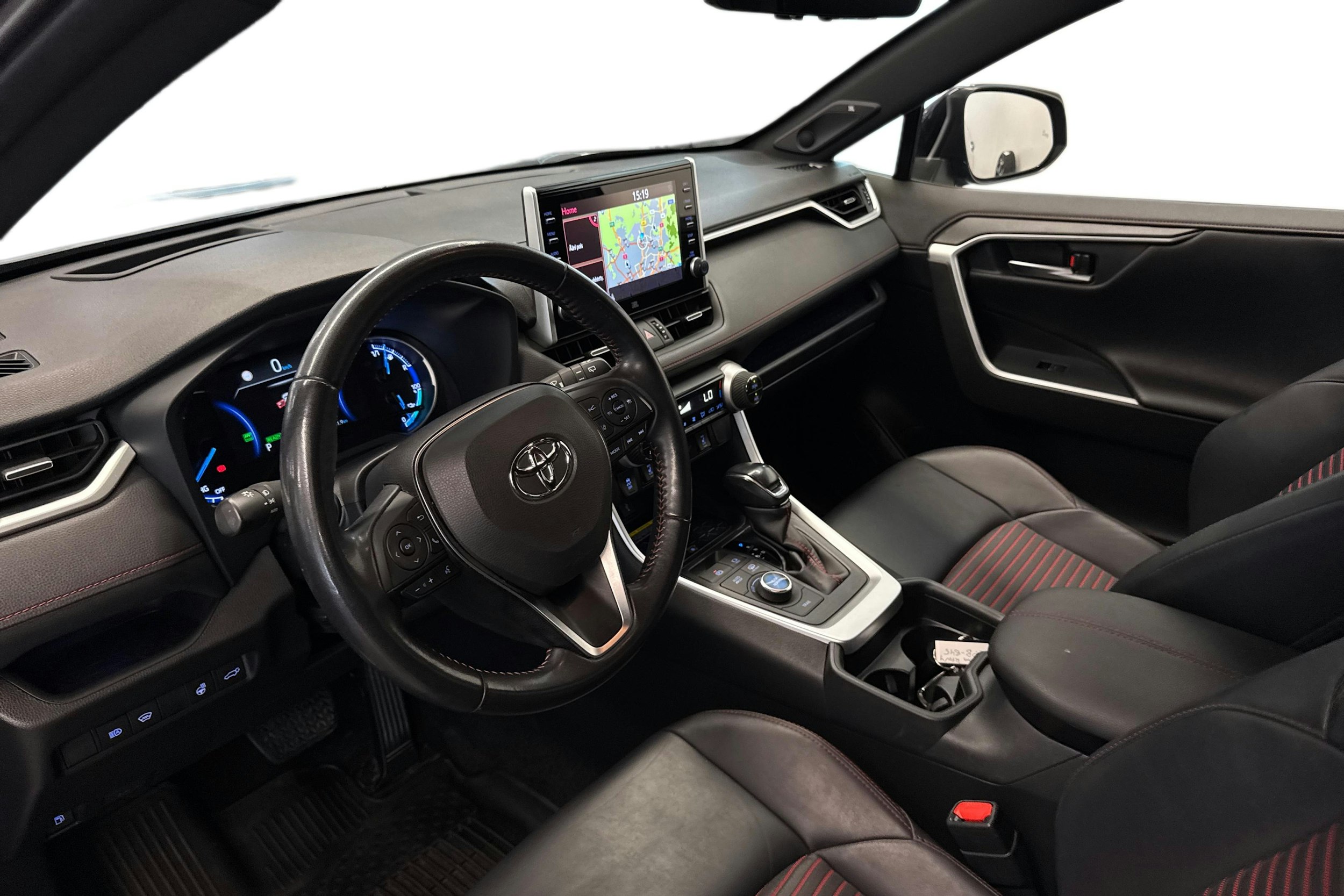 Harmaa Toyota RAV4 Plug-in 2020 kuva 6.