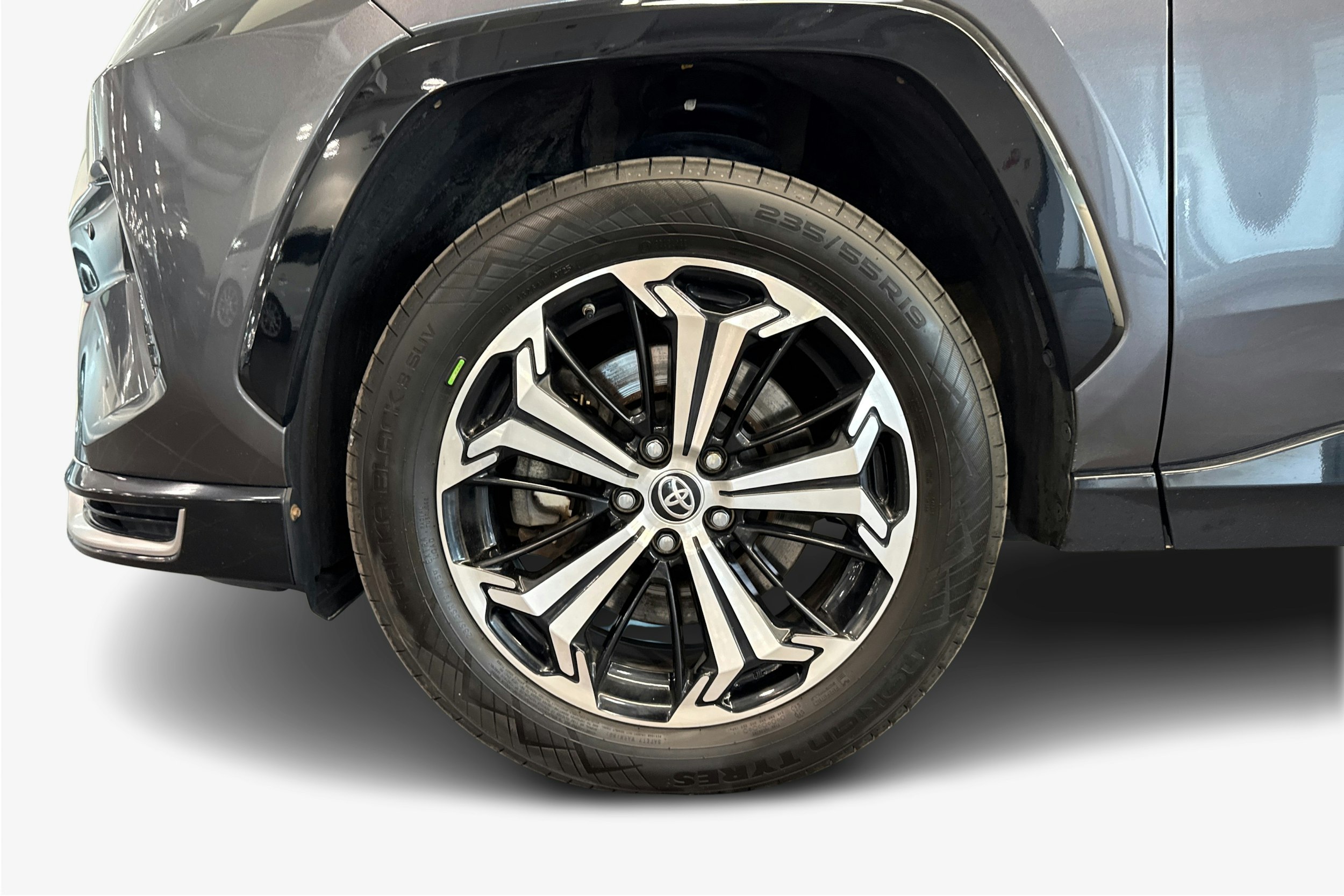 Harmaa Toyota RAV4 Plug-in 2020 kuva 9.
