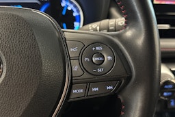 Harmaa Toyota RAV4 Plug-in 2020 kuva 20.